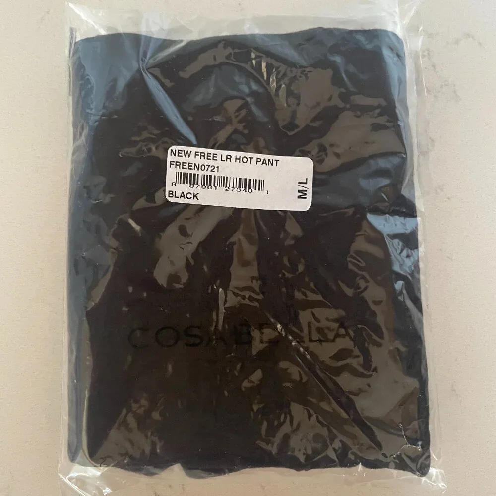 Cosabella Free Low Rise Boy Short Hot Pant in Black, Size M/L, NWT